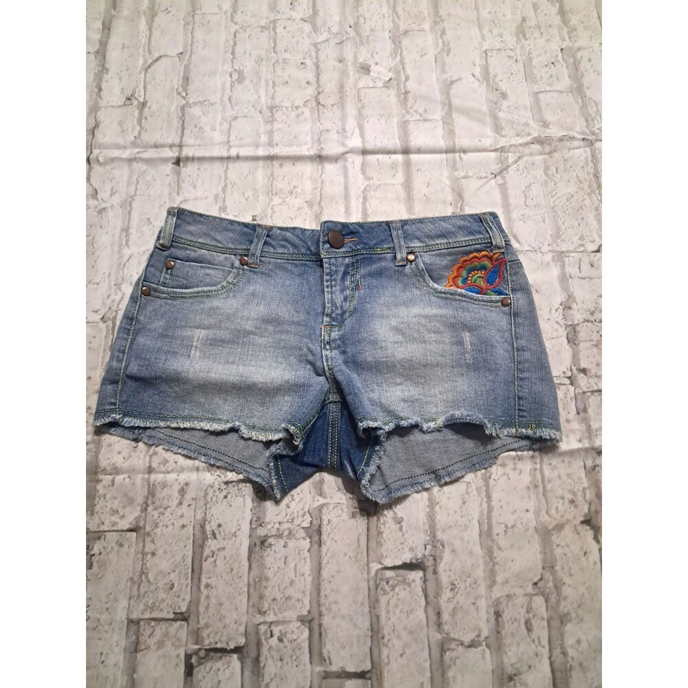 Fire Los Angelos Juniors 5 Blue Denim Shorts Floral Embroidery Festival Hippie